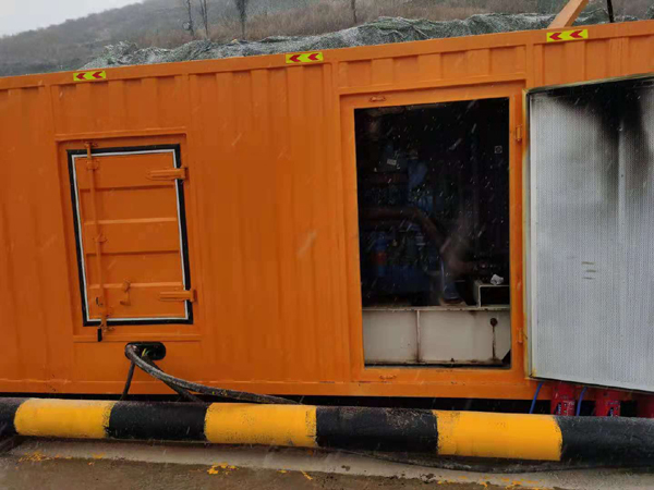 龙里发电车出租-应急柴油发电机组选什么样的比较好？