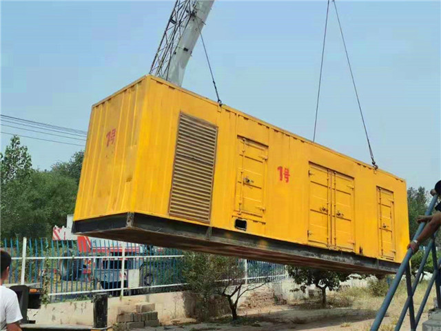 龙里300KW柴油发电机组油耗是多少？