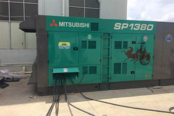 龙里为什么有些柴油发电机组的输出电压可以调节？