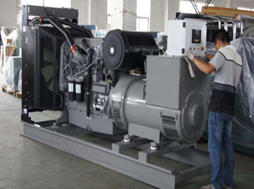 龙里柴油发电机组和储能设备配合使用的案例